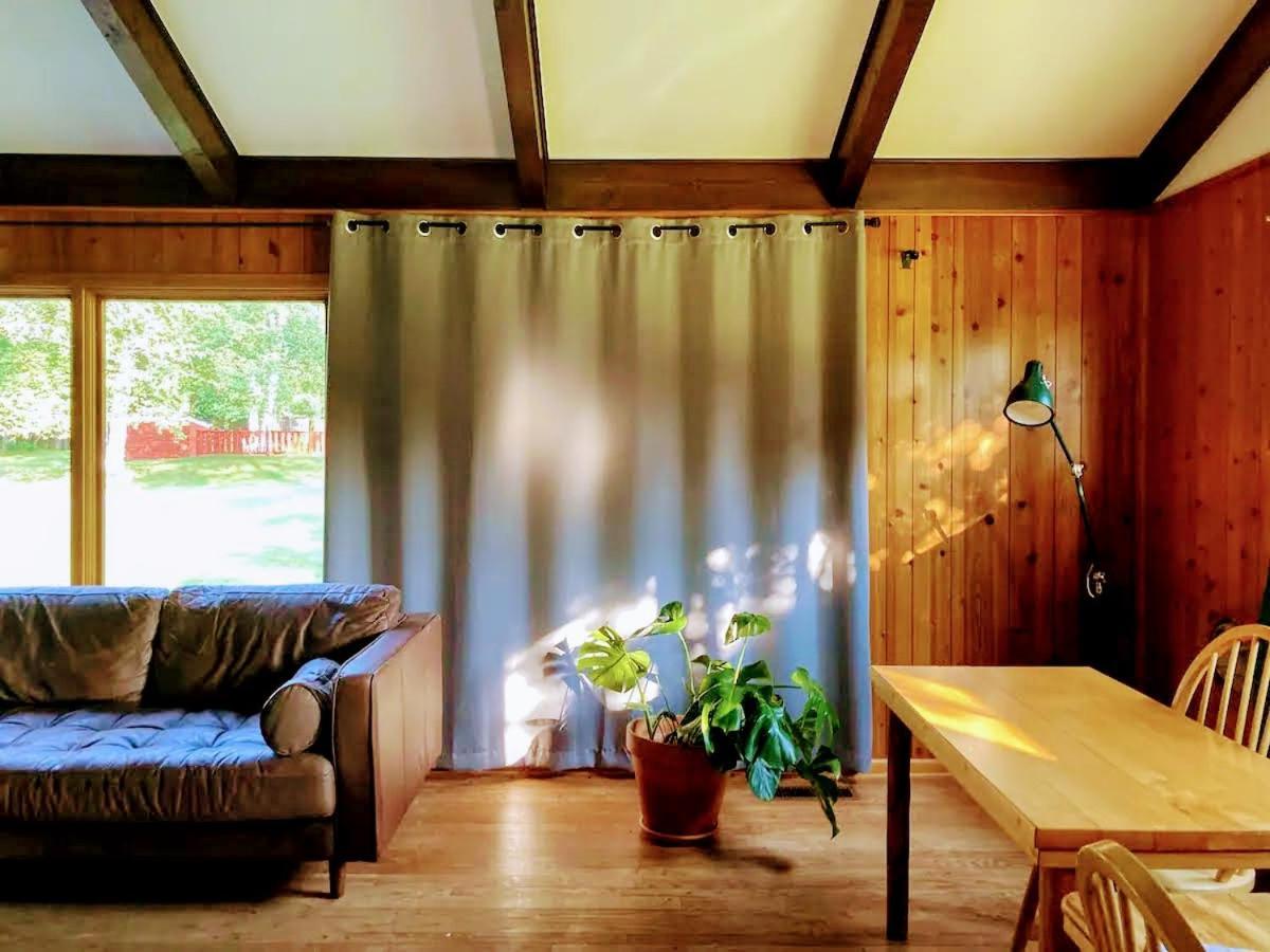 The Lorca Adirondacks Motel Indian Lake Room photo