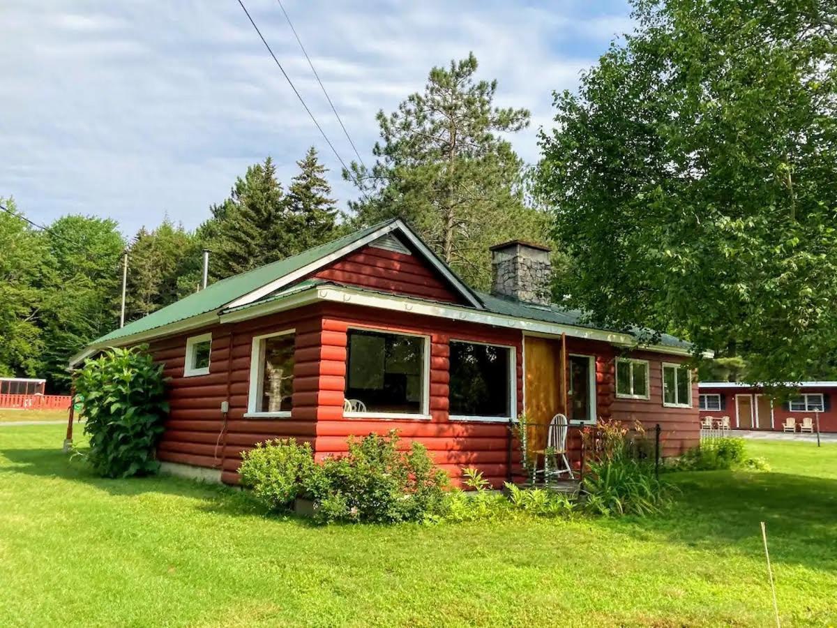 The Lorca Adirondacks Motel Indian Lake Room photo